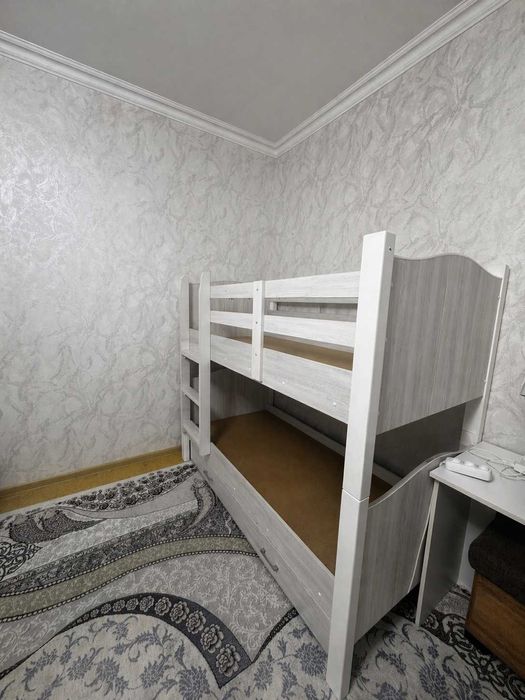 Продается двухэтажная кровать