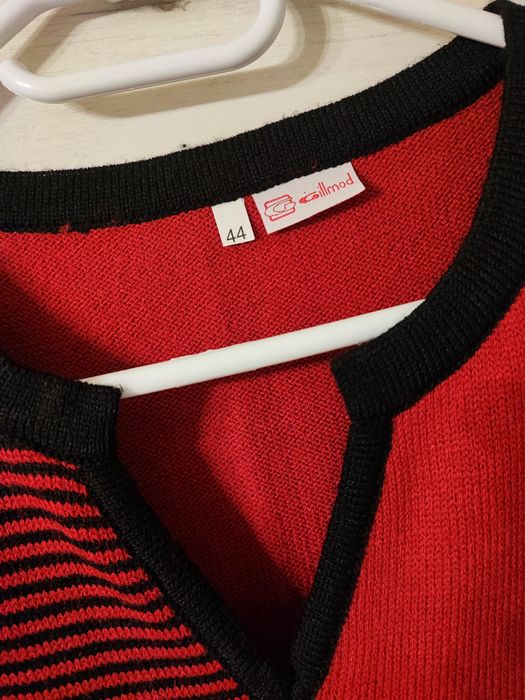 Fusta tricotata nepurtata