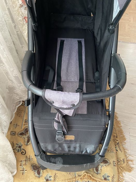 Продам коляску фирма Текнум