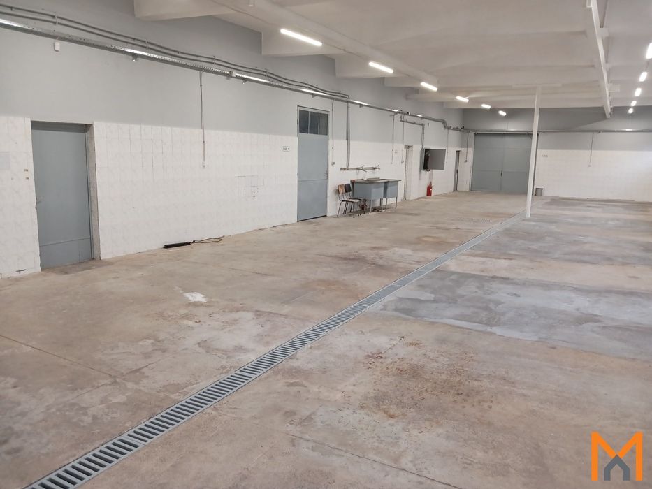 Складови помещения под наем - гр.Севлиево