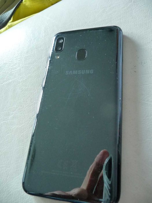 Samsung Galaxy A20e 32GB Dual