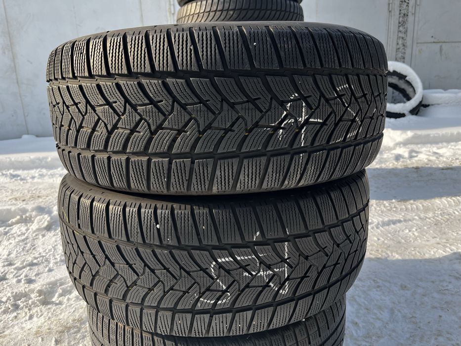 255 / 55/ 18 – два баллона