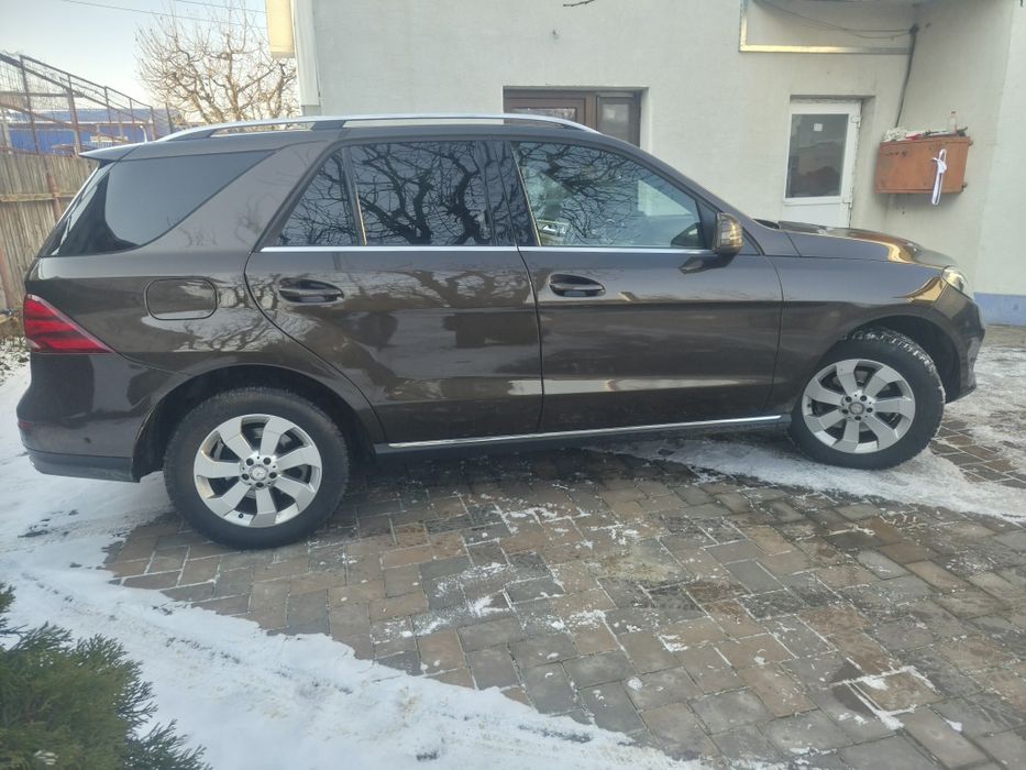 Vând Mercedes GLE 250