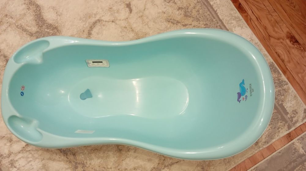 Продам ванночку для купания
