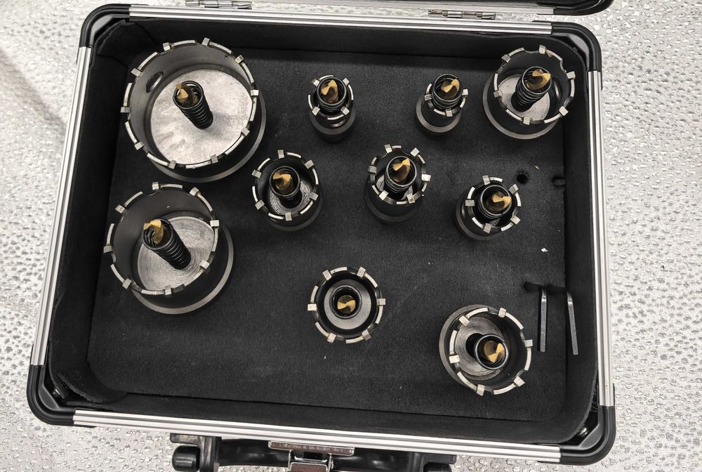 Set 10 carote metal 16-53mm, taiere precisa si rapida!