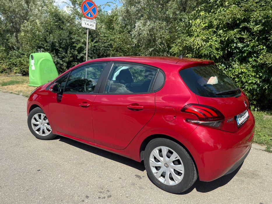 Peugeot 208 IMPECABIL !