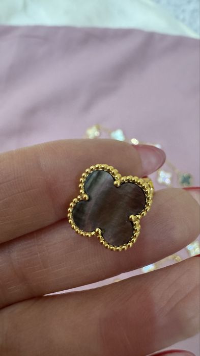 Сотуар от Van cleef