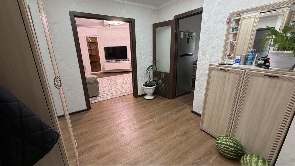 Продается 4 комнатная квартира