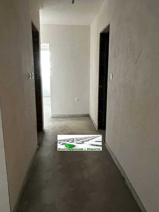 Продава се Тристаен апартамент в Пловдив, Съдийски - 122 кв.м за 690 €/кв.м - Снимка #4