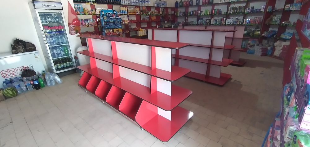 Полка для магазини