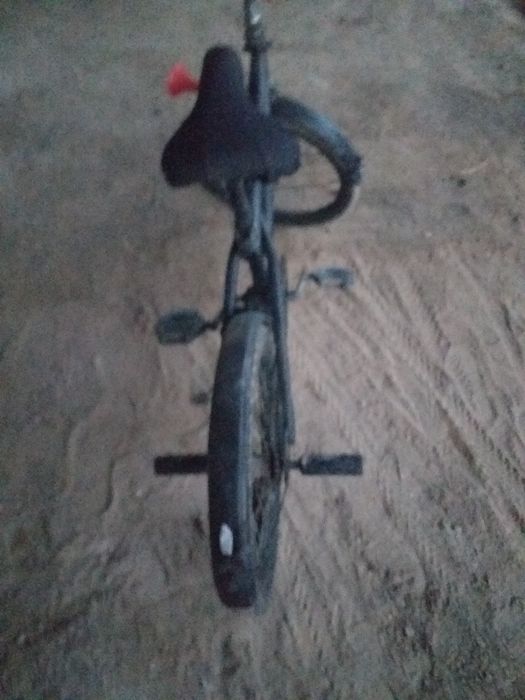 Velosiped sotiladi Narxi 300000 ming