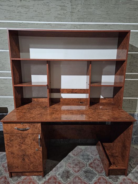 Компьютерные стол