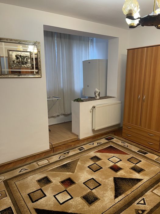 Inchiriez apartament cu o camera