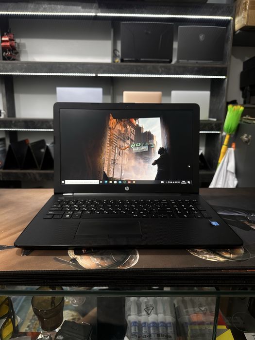 Офисный ноутбук HP laptop