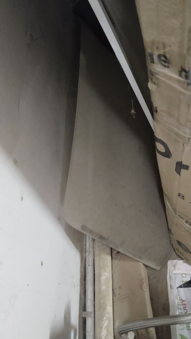 Стекло задний на ваз 07