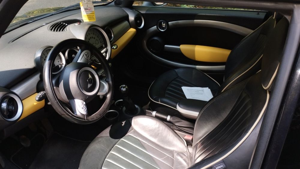Vând Mini Cooper D