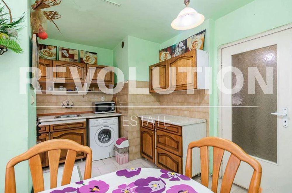 Дава се под наем Тристаен апартамент в Варна, Спортна зала - 90 кв.м за 600 € - Снимка #2