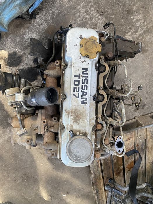 Vand chiuloasa  nissan atleon 110 cp si alte componente