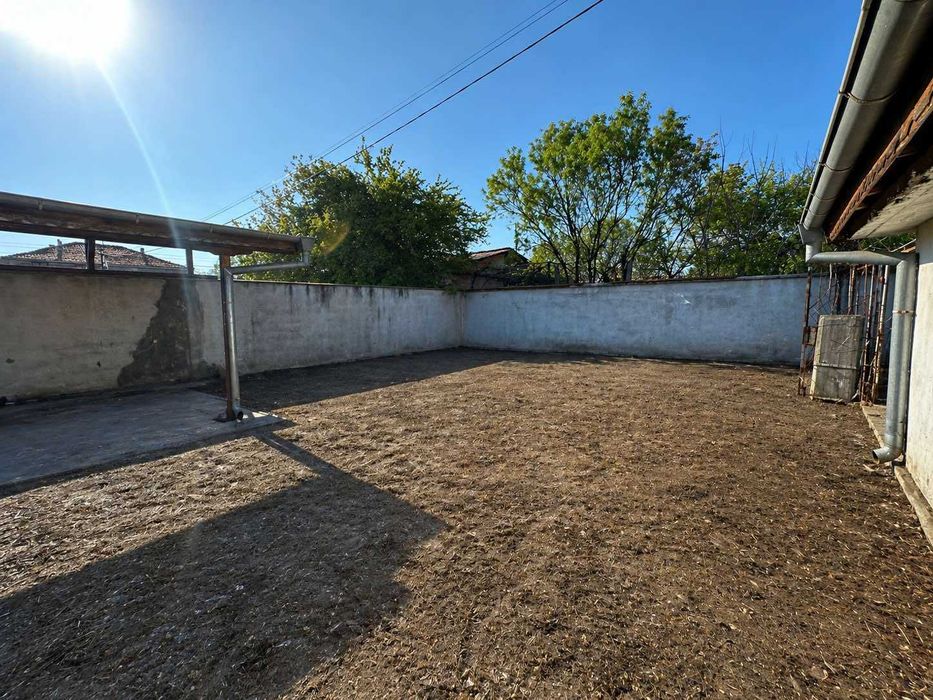 Пром. помещение в област Пловдив - гр. Садово!