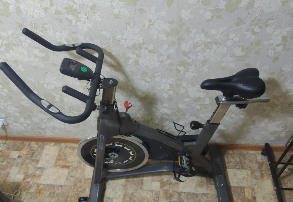 Велотренажёр Start Line горизонтальный