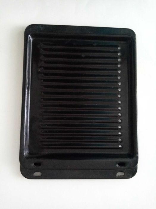 Комплект 2малки емайлирани тавички.