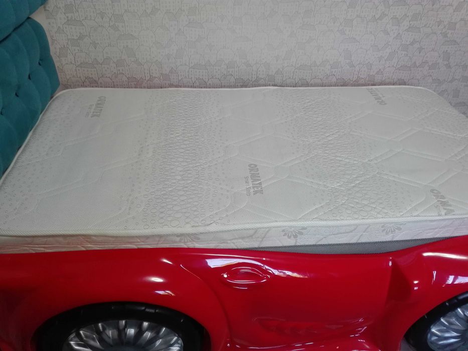 Pat pentru copii (4-12 ani) ,stare foarte buna!