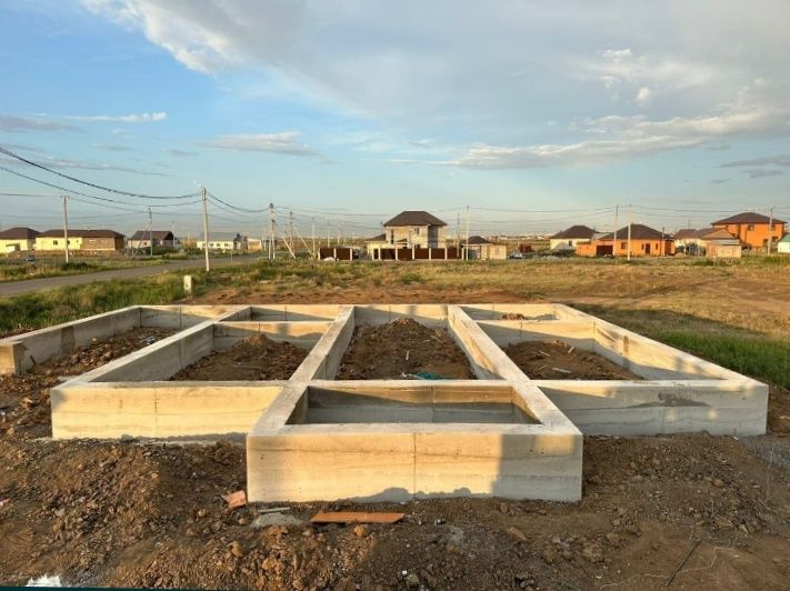 Заливка котлованов, цоколь, фундамент