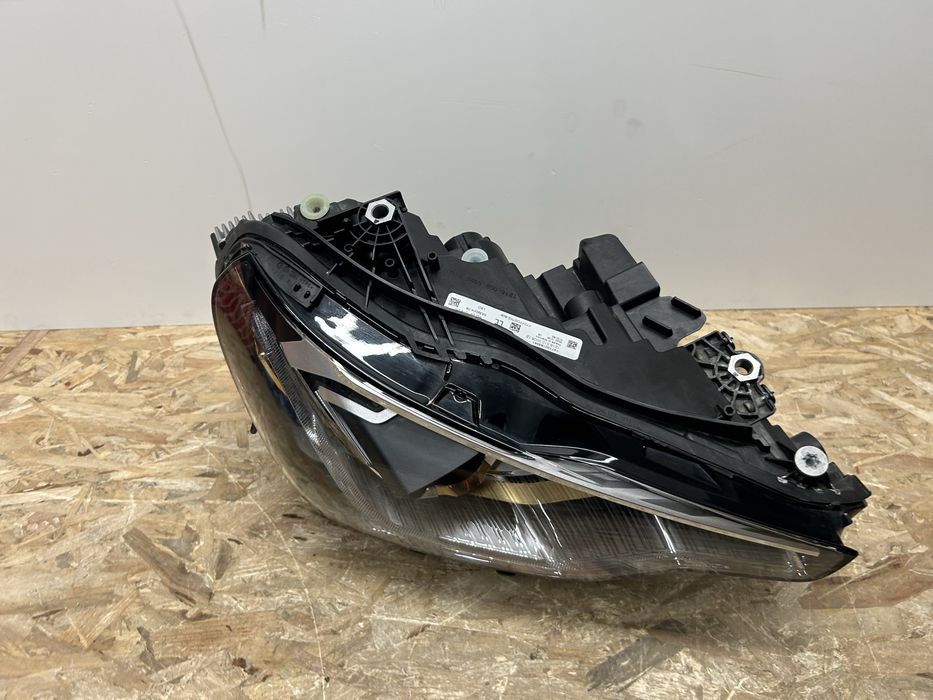 Far faruri bmw G42 G87 M2 led adaptiv gold
