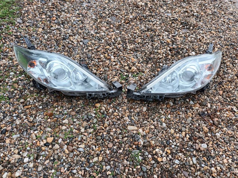 ляв и десен ксенон фар за мазда 5 миниван MAZDA 5 MINIVAN