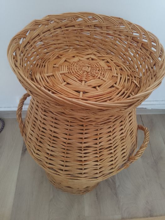Coș de rufe /depozitare confecționat manual din răchită naturală