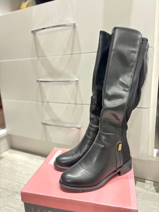 Дамски черни ботуши