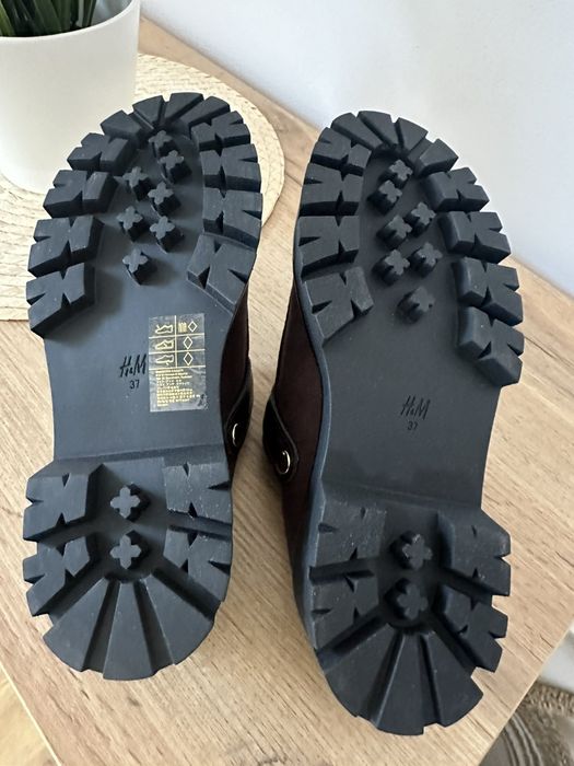 Затворени чехли H&M