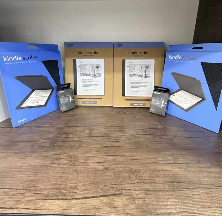 Amazon Kindle Scribe электронная книга с возможностью писать стилусом.