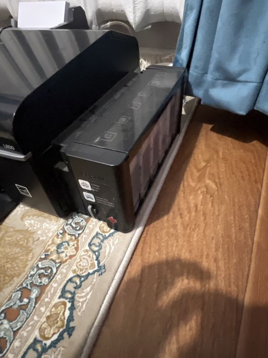 Продаю принтер Epson L800