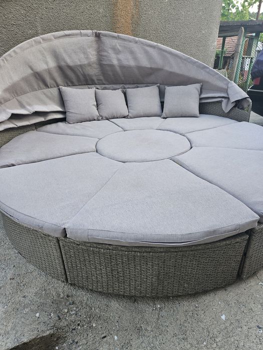 Ратанова шатра  -маса за кафе