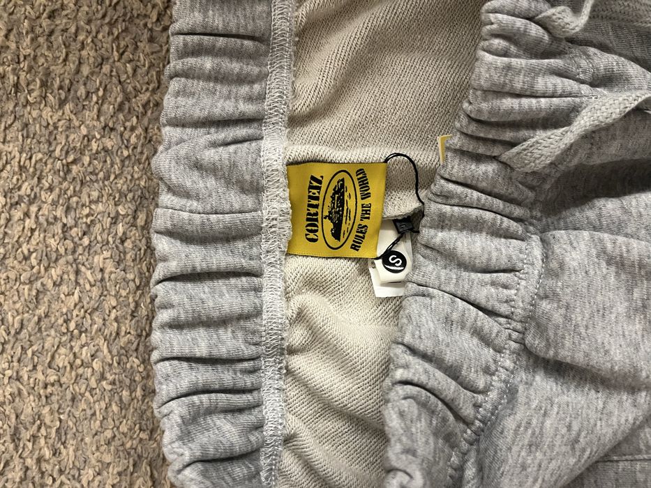 Pantaloni corteiz noi nouti marimea S