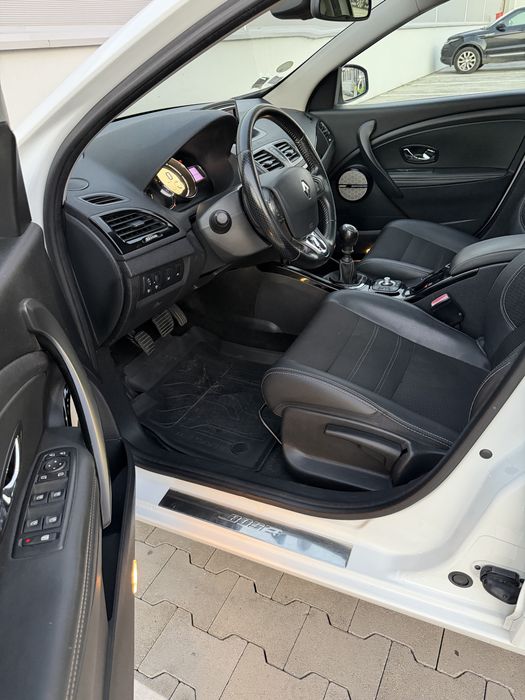 Renault Megane/ 1.5 dci 110cp/ Bose Line / R-link/ Clima