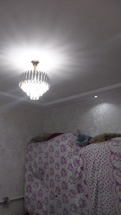 Uy sotiladi Olmaliq shaxar chanbil maxllasida