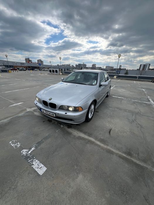 BMW 5та серия легендарния 3.0 мотор