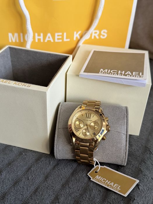 Продам часы Michael Kors