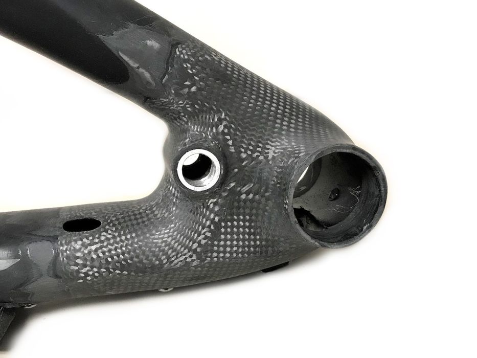 Reparatii fibra de carbon