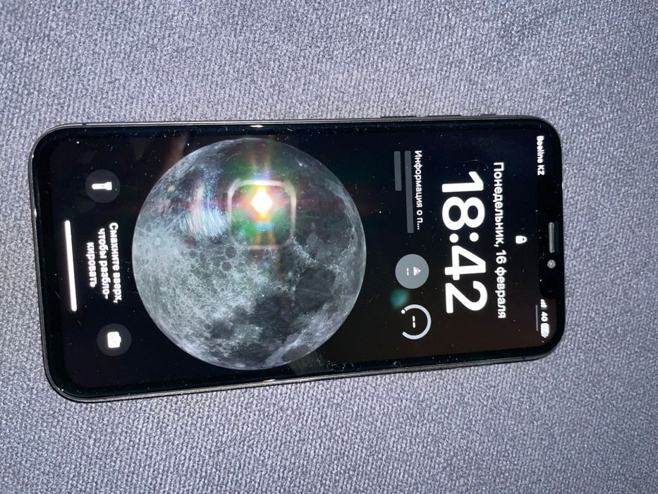 iPhone X 73 емкость