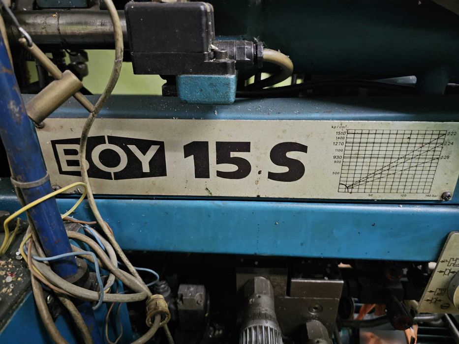 Mașină de injecție mase plastice BOY 15 S, 15 tone, fabricată Germania