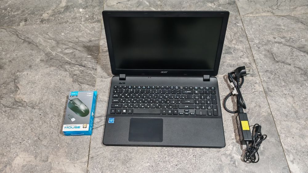 Продам офисный ноутбук Acer