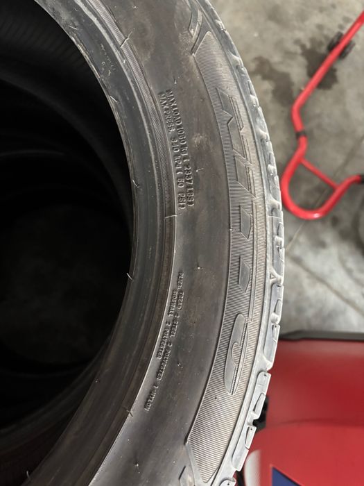 Гуми Nitto NT421Q 275 45 20