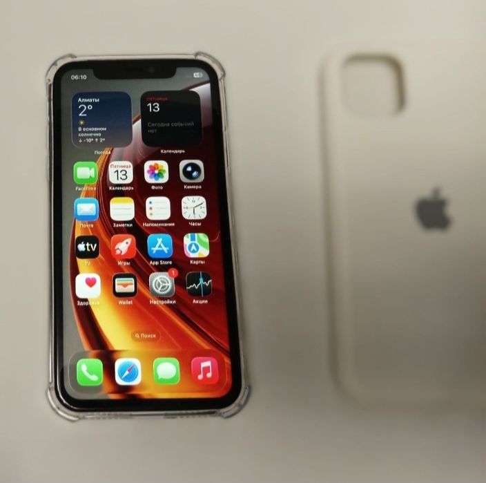 IPhone 11 . 64 Гб.