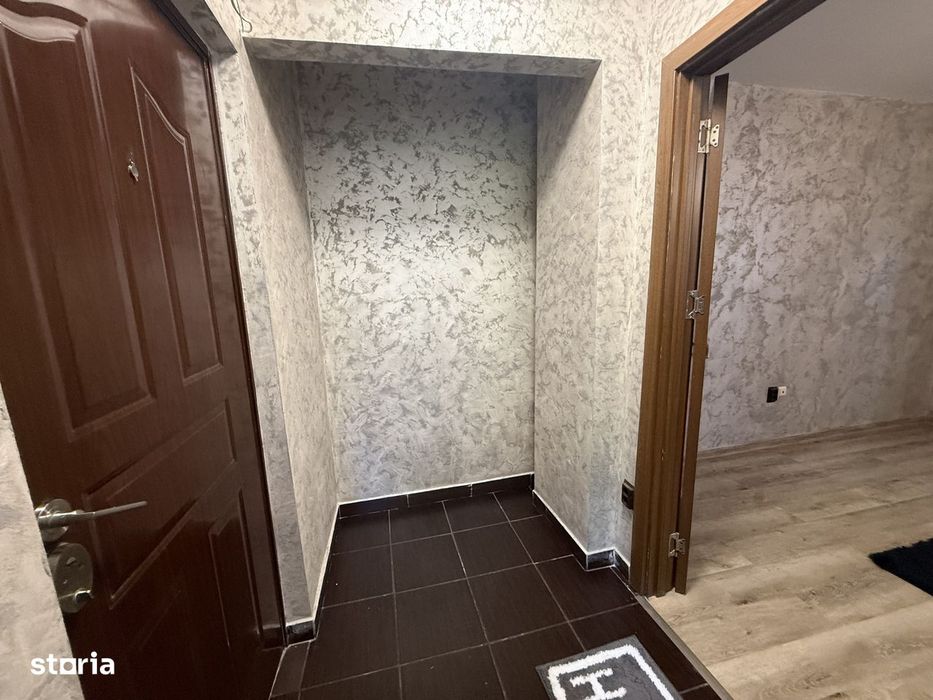 Apartament 3 camere etaj 1/4 Calea Severinului