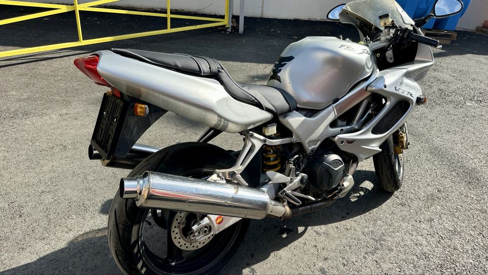 Honda VTR 1000 Firestorm an 1999