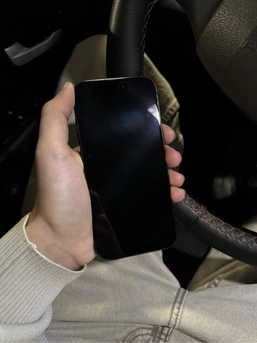 iphone 15 pro в идеальном состояний