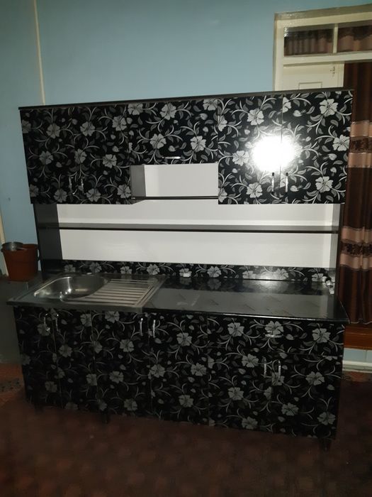 Mebel oshxona uchun 180 sm 150 sm moykasi bilan